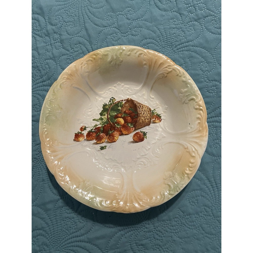 Antique Franz Anton Mehlem Iridescent"Strawberry Basket"Embossed bowl,Germany
